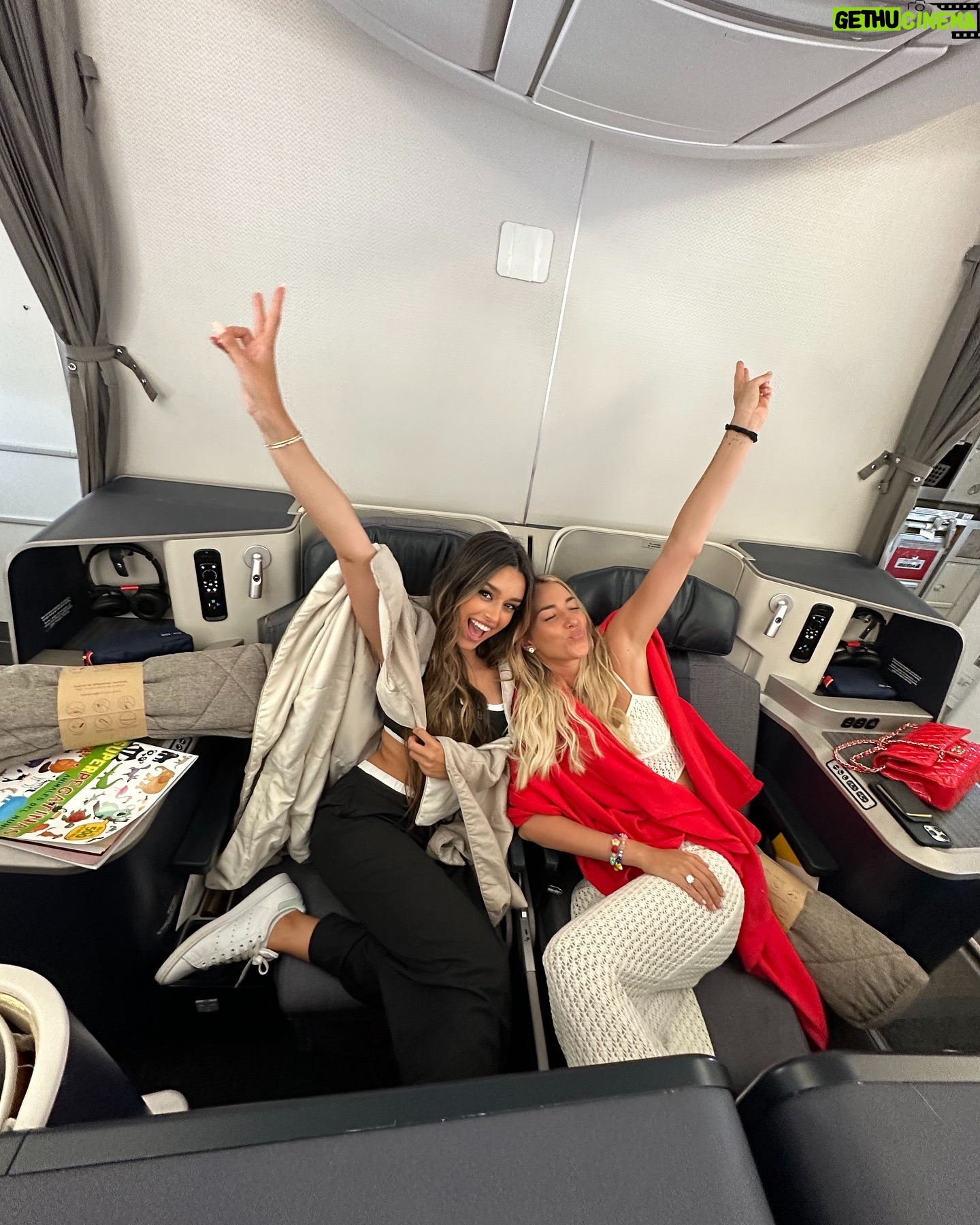 Marta Díaz - 775.1K Likes - Final de la Eurocopa, ha sido una de las experiencias más emocionantes de mi vida 🥹❤️🇪🇸🔥 nos la llevamossss a casaaaa! 🏆
@alicecampello @alvaromorata os merecéis todo lo bueno que os pase, os admiro, y os quiero, sois la familia más bonita del mundo 😍✨🫶🏼