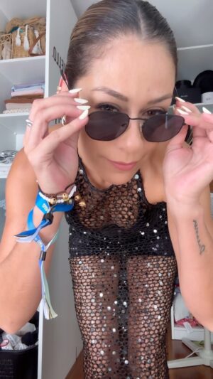 Marta Melro Instagram - Yes! I am a mother, but …. 
#aintyourmama #tinhaficadoaquiparapublicar #foiquandofuiaopaoaumfestival