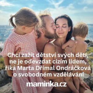 Marta Ondráčková Instagram - Dvojnásobná máma @martadrimalondrackova nedávno rozvířila vášnivou diskusi na téma svobodné vzdělávání. 👩🏻‍🏫 A tak jsme se s ní spojili, aby nám řekla víc. ♥️ Link na rozhovor najdete v biu. A pokud se Marty chcete něco zeptat, napište nám do komentářů. 👇