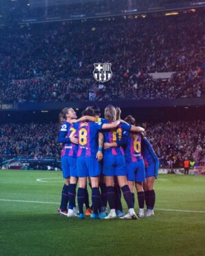 Marta Torrejón Instagram - Gràcies per tot el vostre suport! 👏🙌
🔵🔴