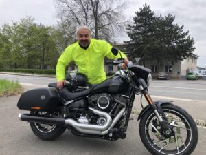 Martin Zounar Instagram - Tak diky Ostravo. Harley Davidson Ostrava s Filipem Blažkem ….fotí👍👍👍👍🏍🏍