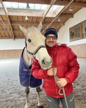 Martin Zounar Instagram - Je  to Claudi a moje Láska  koník je konik ušatý 🐴🐴😂😂😂