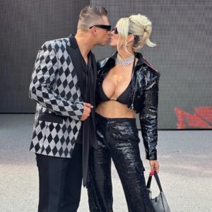 Maryse Mizanin Instagram - 😎 #summerslam