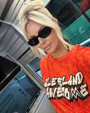 Maryse Mizanin Instagram - SUMMERSLAM  @wwe 

Let’s gooooo!!!!