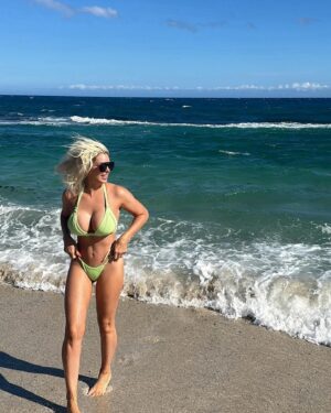 Maryse Mizanin Instagram - 🌸 Hawaii 🌸