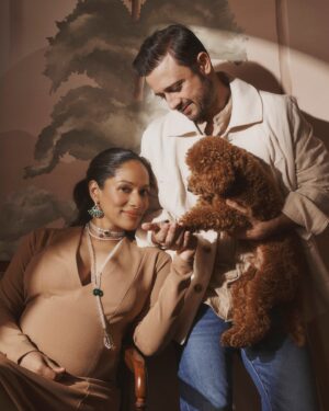 Masaba Gupta Instagram - Me and my 3 heartbeats 🤎 | Outfit : @houseofmasaba ( custom ) 📸 : @mohitvaru | 💄 : @eshwarlog