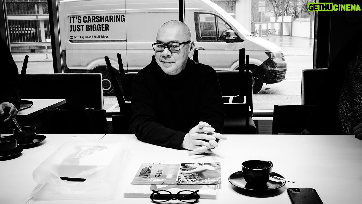 Masatoshi Nagase - 2.6K Likes - ā”
ā”
We met again in Berlin.
åä¼ćÆććÆćå¬ćć
ā”
Thank you Mr.Tsai for the souvenir!
ā”
from M.Nagase
ā”
ā”
#ćć”ć¤ćć³ćŖć£ć³ ē£ē£ #MingliangTsai #č”ęäŗ® å°ę¼
#ćŖć¼ć«ć³ć·ć§ć³ ćć #ęåŗ·ē å
ē
#ēé²é å
ē #claudewang
ā”
#ć“ć£ć ć“ć§ć³ćć¼ć¹ ē£ē£ #WimWenders
ā”
ććć¦ęćć
#ē³äŗå²³é¾ ē£ē£ļ¼
ā”
#ē®±ē· #berlin