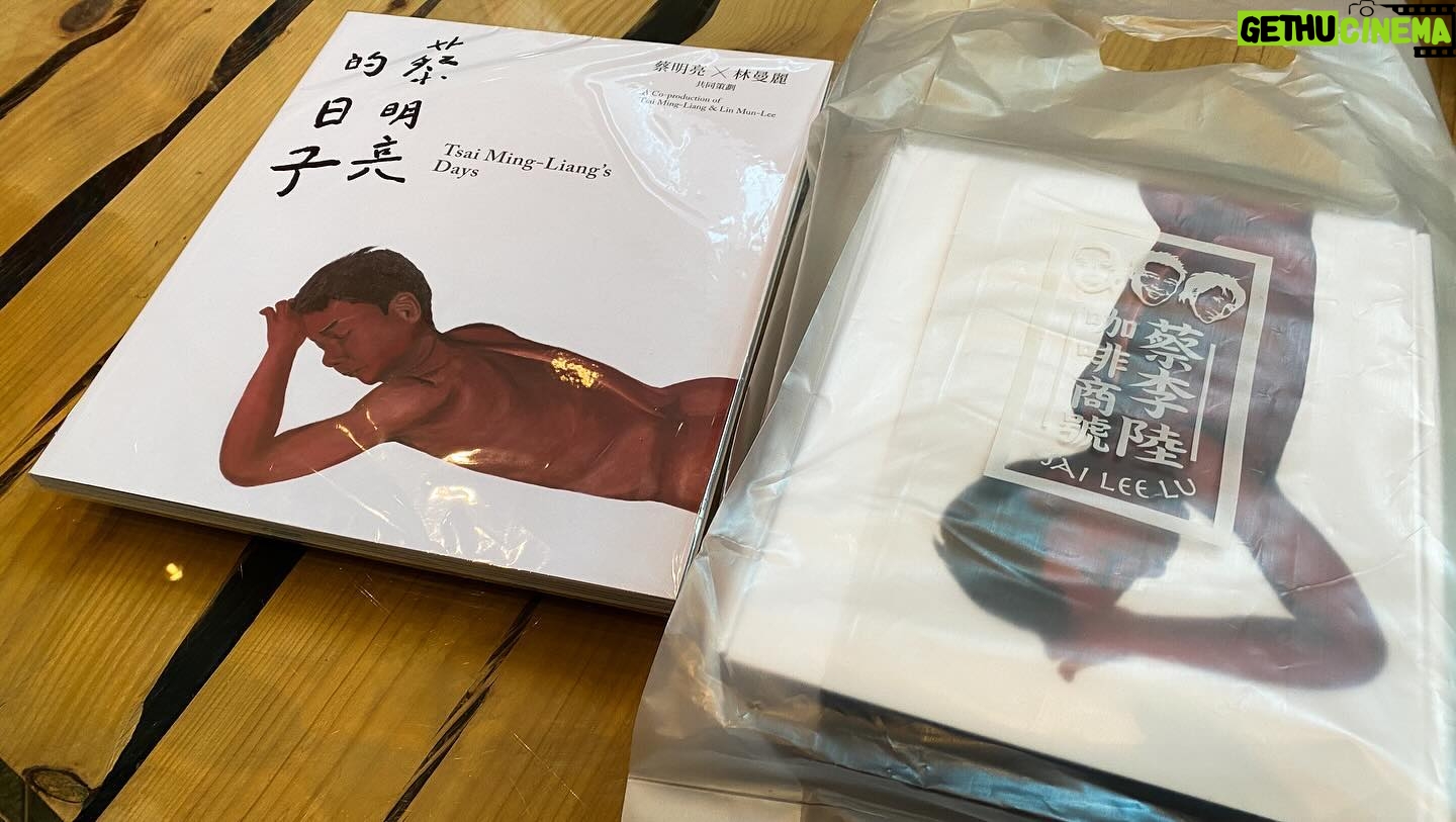 Masatoshi Nagase - 2.6K Likes - ā”
ā”
We met again in Berlin.
åä¼ćÆććÆćå¬ćć
ā”
Thank you Mr.Tsai for the souvenir!
ā”
from M.Nagase
ā”
ā”
#ćć”ć¤ćć³ćŖć£ć³ ē£ē£ #MingliangTsai #č”ęäŗ® å°ę¼
#ćŖć¼ć«ć³ć·ć§ć³ ćć #ęåŗ·ē å
ē
#ēé²é å
ē #claudewang
ā”
#ć“ć£ć ć“ć§ć³ćć¼ć¹ ē£ē£ #WimWenders
ā”
ććć¦ęćć
#ē³äŗå²³é¾ ē£ē£ļ¼
ā”
#ē®±ē· #berlin