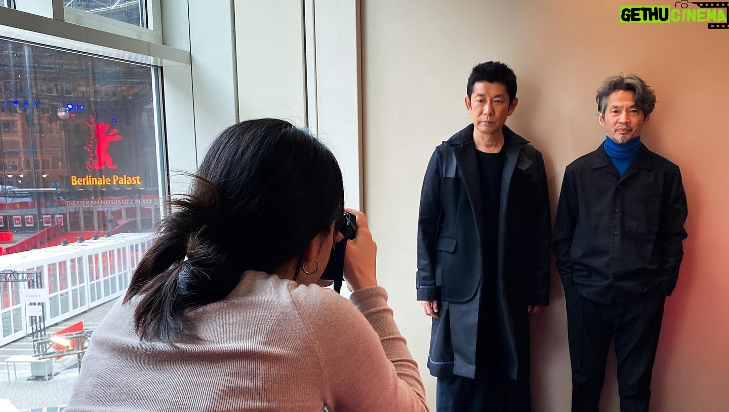 Masatoshi Nagase - 2.6K Likes - ā”
ā”
We met again in Berlin.
åä¼ćÆććÆćå¬ćć
ā”
Thank you Mr.Tsai for the souvenir!
ā”
from M.Nagase
ā”
ā”
#ćć”ć¤ćć³ćŖć£ć³ ē£ē£ #MingliangTsai #č”ęäŗ® å°ę¼
#ćŖć¼ć«ć³ć·ć§ć³ ćć #ęåŗ·ē å
ē
#ēé²é å
ē #claudewang
ā”
#ć“ć£ć ć“ć§ć³ćć¼ć¹ ē£ē£ #WimWenders
ā”
ććć¦ęćć
#ē³äŗå²³é¾ ē£ē£ļ¼
ā”
#ē®±ē· #berlin