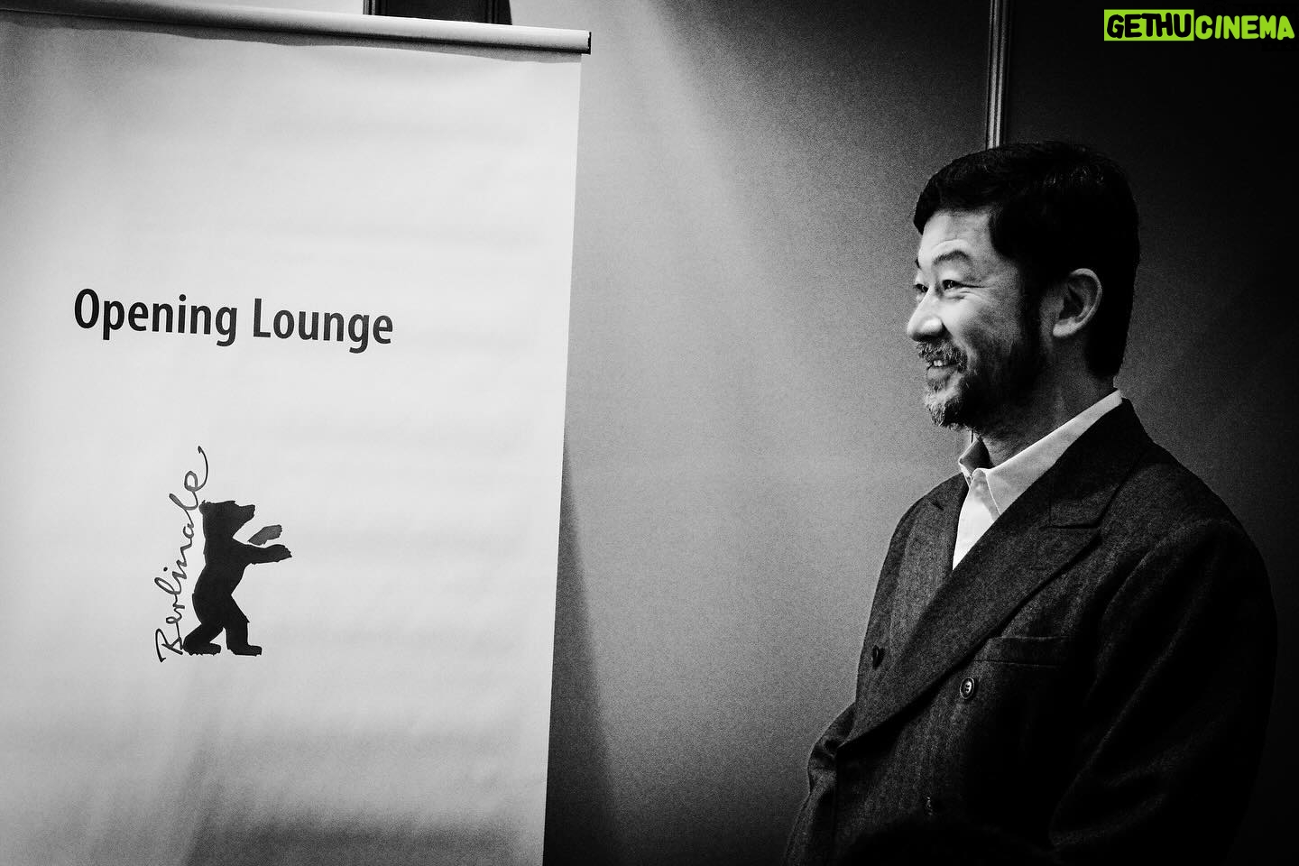Masatoshi Nagase - 2.5K Likes - ā”
ā”
The Box Man in Berlinļ¼ļ¼
ā”
ā”
from M.Nagase
ā”
ā”
ā”
#ē®±ē· #theboxman
#ē³äŗå²³é¾ ē£ē£
#ä½č¤ęµ©åø ćć
#ęµ
éåæ äæ” ćć
#Berlin #ćć¼ć2
ā”
#masatoshi_nagase_photography