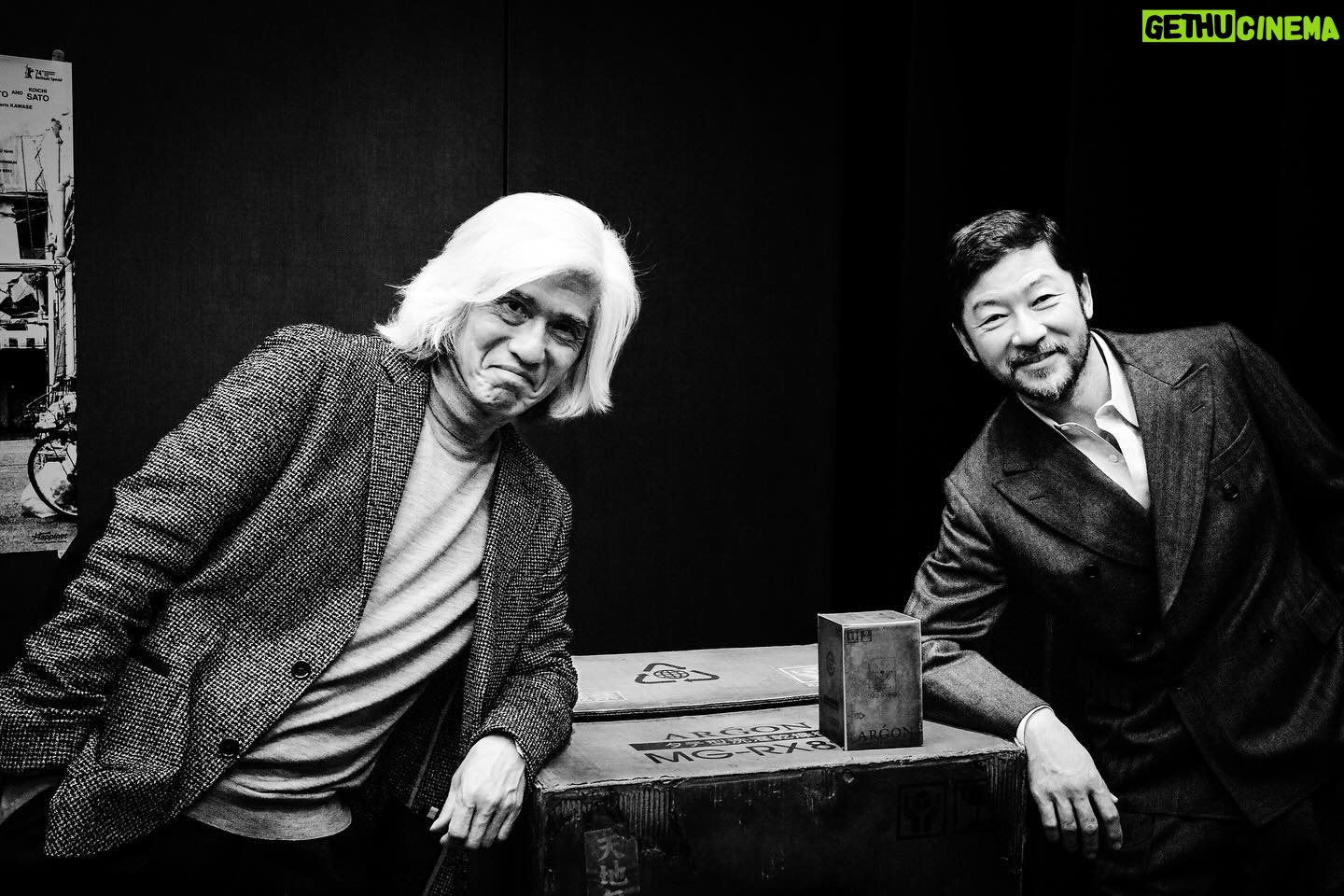 Masatoshi Nagase - 2.7K Likes - ā”
ā”
The Box Man in Berlinļ¼ļ¼
ā”
ā”
from M.Nagase
ā”
ā”
ā”
#ē®±ē· #theboxman
#ē³äŗå²³é¾ ē£ē£
#ä½č¤ęµ©åø ćć
#ęµ
éåæ äæ” ćć
#Berlin #ćć¼ć1
ā”
#masatoshi_nagase_photography