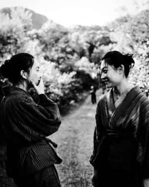 Masatoshi Nagase Instagram - ⁡
《山女と村女》
⁡
from  M.Nagase
⁡
⁡
#山女 #現場にて
#山田杏奈 さん
#三浦透子 さん
⁡
#masatoshi_nagase_photography