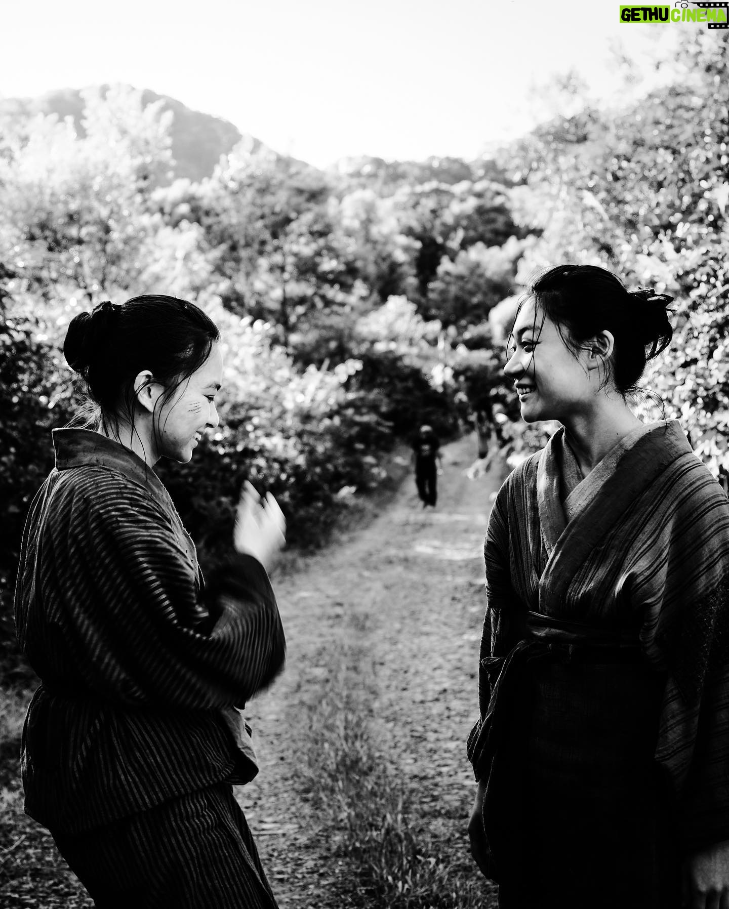 Masatoshi Nagase - 4.1K Likes -
《山女と村女》
from M.Nagase
#山女 #現場にて
#山田杏奈 さん
#三浦透子 さん
#masatoshi_nagase_photography