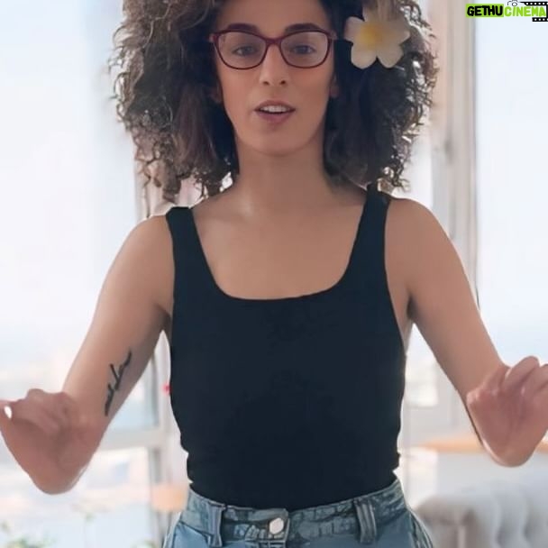 Masih Alinejad - 132.9K Likes - گاهی باید خودمان را به چالش بکشیم… این بار توانستم ولی نشانهها کم نیست و آن اینکه باید بیشتر ورزش کنم….