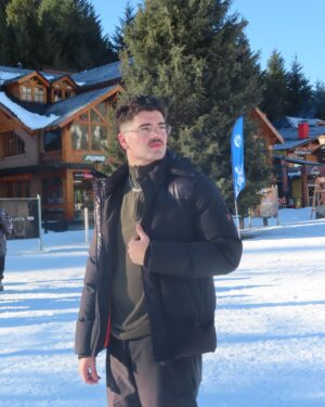 Matheus Lustosa Instagram - dia de ski e de curtir o cerro catedral 🇦🇷🥶