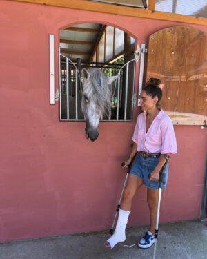 Matilde Gioli Instagram - Quanto mi sei mancato amore mio 💙
Finalmente hai conosciuto la nonna Franci! 

Post scriptum: lui non c’entra nulla 🥹🦵🏼