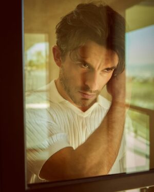 Matt Bomer Instagram - F E L L O W  T R A V E L E R S 

Matt Bomer @mattbomer & Jonathan Bailey @jbayleaf 

Amazing day with these two incredibly handsome & talented men ❤️❤️ for @televionacad 

PHOTOGRAPHY JOHN RUSSO
PHOTO ASSISTANCE BY TAS LIMUR AND KEN WALLER
FASHION EDITING BY CANNON/RAY BROWN REPRESENTS
WARDROBE SUPERVISING BY MAGGIE WALSH
STYLING ASSISTANCE BY WINNIE NOAN, NIKITA JACOB AND SYDNEY LOERA BOMER’S GROOMING BY DAVID COX/ART DEPARTMENT
BAILEY’S GROOMING BY KRISTEN SHAW/THE WALL GROUP 
#jonathanbailey  #mattbomer #fellowtravelers #emmymagazine
Rich Bleiweiss & Rose Cefalu