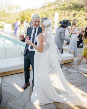 Matt Cutshall Instagram - Happy Birthday to my beautiful and amazing life partner @arielle 😍 I’m so happy you were born today. I’m so lucky God blessed me with someone as special as you. I Love you! HAPPY BIRTHDAY!!! 🎂💕