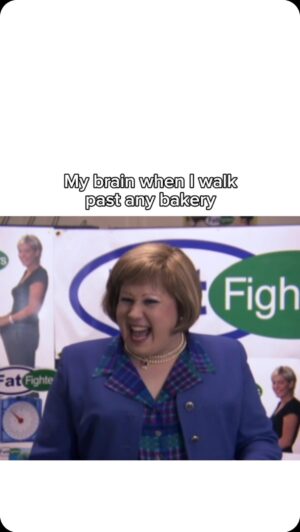 Matt Lucas Instagram - If only they had cake-flavoured dust 😪

#littlebritain #meme #britishhumour #cake #bakery