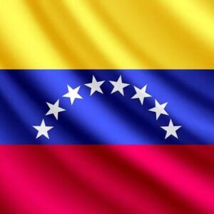 Mauricio Macri Instagram - Hace unos días Nicolás Maduro amenazó con un baño de sangre si era derrotado en las próximas elecciones. Dijo: “El destino de Venezuela en el siglo XXI depende de nuestra victoria el 28 de julio. Si no quieren que Venezuela caiga en un baño de sangre, en una guerra civil fraticida producto de los fascistas, garanticemos el más grande éxito, la más grande victoria de la historia electoral de nuestro pueblo”. La advertencia es muy preocupante porque según algunas encuestas Maduro se encamina a una derrota, incluso, tal vez, rotunda. En un sondeo de la semana pasada el candidato Edmundo González se proyectaba como un claro ganador de las elecciones del próximo domingo. 

Por eso quiero decirles públicamente a los venezolanos que sepan que no están solos en esta hora crítica. La comunidad internacional está atenta a las maniobras fraudulentas que podría intentar Maduro, quien, entre otras trampas, se niega a acreditar a los testigos electorales propuestos por María Corina Machado y el candidato Edmundo González. 

El mundo espera la victoria del pueblo verdadero de Venezuela. Millones de personas que han sufrido la separación, el exilio, el duelo, la miseria, la persecución y la desesperanza. 

Confiemos en la democracia, confiemos en la libertad, confiemos en que los venezolanos esta vez lograrán quitarse de encima esta opresión. Ojalá muy pronto la felicidad se apodere de toda Venezuela.