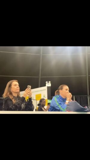 Maurren Maggi Instagram - É muita emoção…
@alisonsantos01_ vc foi gigante…
Parabéns!!!! 2 medalhas não é para qq um 
Ídolo…
Obrigada @recoma e @timebrasil por me proporcionar esse momento tão especial..🇧🇷❤️
@claudia_metne