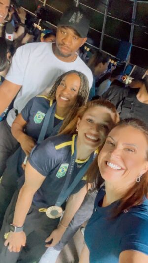 Maurren Maggi Instagram - De campeã para campeã…. Vc foi demais!!!
@jade_barbosa @rebecarandrade