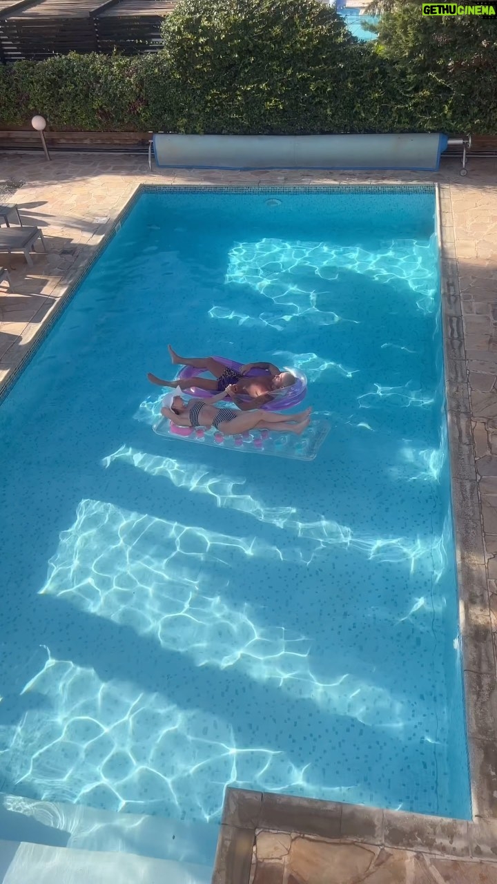 Max George - 1.8K Likes - A much needed bit of sun ☀️🌴 @cyprusvillaretreats you did not disappoint! 💛