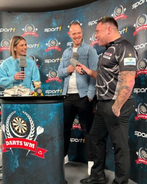 Max Hopp Instagram - Noch 12 Tage bis zum Eröffnungsspiel ⏳🎯
Wie ist die Vorfreude bei der Community? 
Wer hat Bock und wer gewinnt die WM? 🏆👇🏻