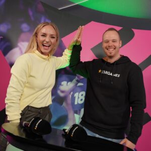 Max Hopp Instagram - It’s a Wrap, die Darts WM hat uns dieses Jahr tolle Momente, Spannung pur und großartige Einschaltquoten beschert 🙌🏻🎯 
Dank überragenden Spielern und Storys wie Luke Littler, boomt unsere Sportart und wächst stetig weiter!! 
Luke Humphries ist Weltmeister 🏆Es ist geil ein Teil davon zu sein, als Spieler, als Experte, als Fan dieses Sports! Danke @sport1news @katharinakleinfeldt @robstar180 @bastischwele @mo.blume @berndroetmann @markussaufdeinherz @michaellangkau @blackdeermedia.de und allen im Team für eine super Zeit in London!