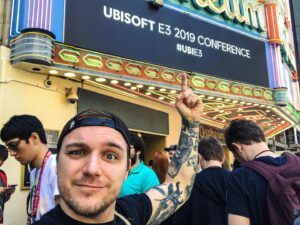 Max Krüger Instagram - Hier in LA gibt's gerade zur Zeit der #E32019 ne ganze Menge Schilder. Spannend! #UbiE3