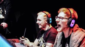 Max Krüger Instagram - Vollgas bei #LFDW5 mit @fynnalist bei Rocket League!