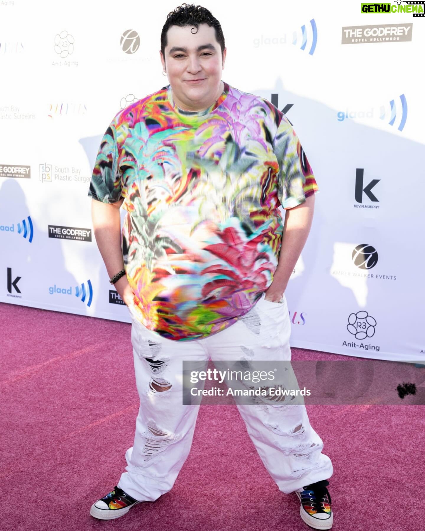 Max Talisman - 3 Likes - Happy Pride everyone! 💖🏳️🌈✨ Gurus Magazine Opening Night Pride Cover Launch 6/1/24
Thank you to @derekwarburton and the entire team at @gurusmagazine for having me at another fantastic event celebrating uniqueness & individuality!
Shirt by @robertgrahamnyc for @destinationxl
Styling by @styledbyambika