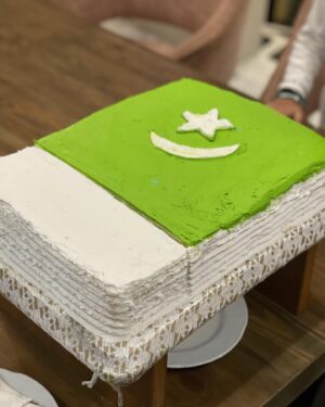Maya Ali Instagram - On this special day🇵🇰, let’s remember the sacrifices made for our freedom and honor them by striving for a better future.And may we continue to build on the legacy of our forefathers and make our country even greater. Saluting the heroes who made our freedom possible and embracing the spirit of unity. May our flag always fly high and our hearts remain full of pride and joy. 

Jashan-E-Azadi Mubarak 🇵🇰

@zohaibclicks 📸