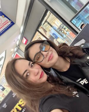 Maya Karin Instagram - Jalan jalan with these people hujung minggu ni!.. 
sikit lagi, Taiping and Ipoh today
#theexpert #roadshow