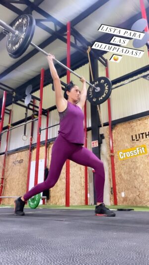 Maya Zapata Instagram - Aquí nomás sacando el estrés! 😜🏋🏾‍♀️

@crossfit.condesa ❣️