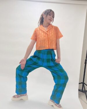 May'n Instagram - ふぁんくラ部会報vol.59更新🧡

衣装は夏ぅー！

日常のQ&Aや、しおにぃとのアイマイミー振り返り対談、
そしてAbyssmare May'n Pのお仕事風景や、NewSg「ストロボ・ファンタジー」のジャケ、MVの撮影風景まで、、、！！

ぜひチェックしてねーー！！

メィラジも更新になりましたっ🦛
質問もたくさん届いてましたー！！

毎週更新のラジオなのでぜひぜひ送ってねー！

#Mayn #MaynRoadto20th #fanclub #magazine
#夏コーデ #summerfashion #ストロボファンタジー #Abyssmare
