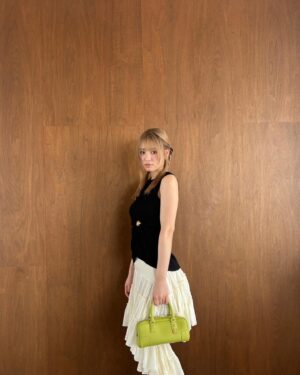 Mayuu Yokota Instagram - 梅雨だね~楽しも~🧚🤍
最近はこのアマソナがお気に入り。∙*

#ロエベ
#LOEWE
#LOEWEFW24
#LOEWEamazona
#ThanksLoewe