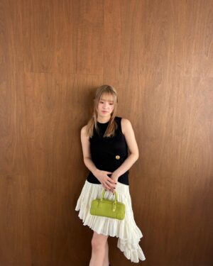 Mayuu Yokota Instagram - 梅雨だね~楽しも~🧚🤍
最近はこのアマソナがお気に入り。∙*

#ロエベ
#LOEWE
#LOEWEFW24
#LOEWEamazona
#ThanksLoewe