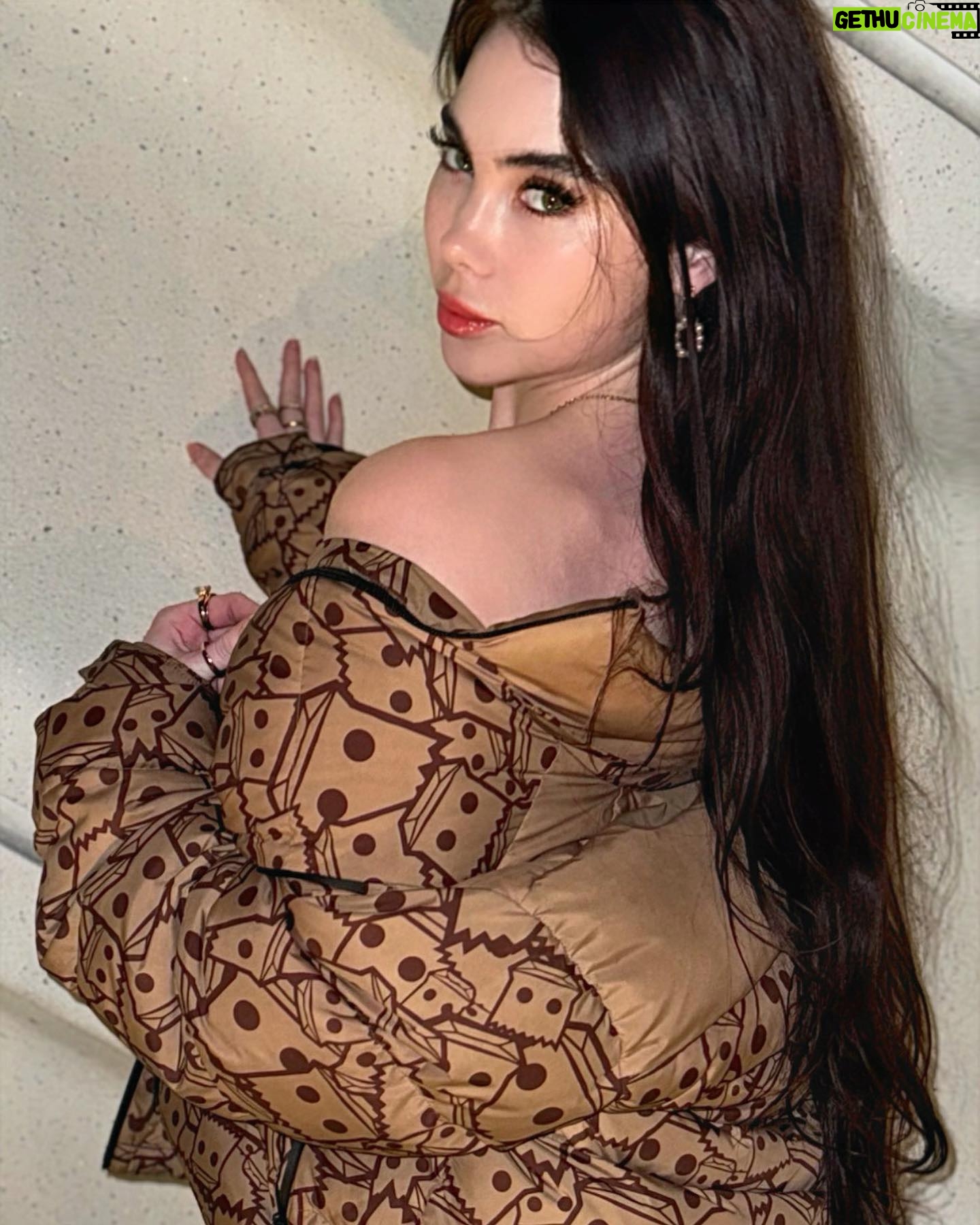 McKayla Maroney - 42K Likes - summers been fun but I’m ready to wear my sweaters now🍂🍁🥹🤎✨💫 -necklace & puffer jacket by @famouslifefashion