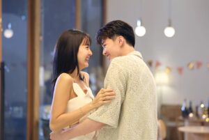 Meen Nichakoon Khajornborirak Instagram - ขอบคุณที่ให้โอกาสเล่นMV ฝังใจ ครับ✨