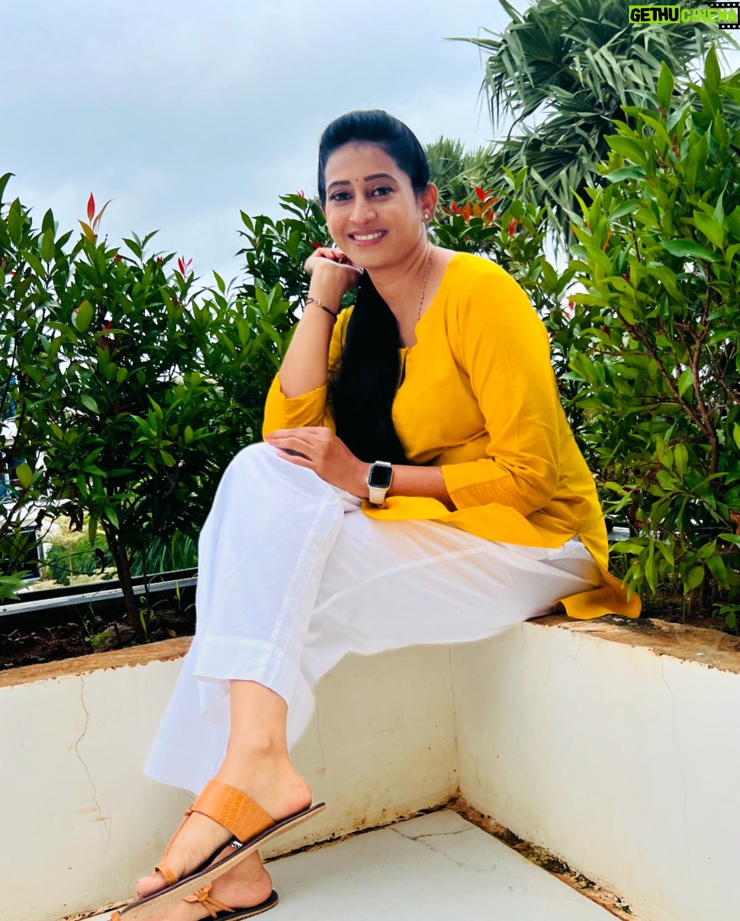 Meena Vasu - 38.2K Likes - 💛💛💛