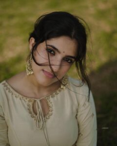 Meenakshi Dinesh Top 100 Instagram Photos and Posts