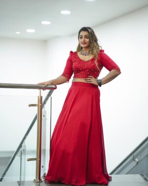 Meera Anil Instagram - Celebrating 18 years of India’s more trusted @confidentgroupofficial ❤️❤️
Had a blast over our chairman’s birthday ❤️❤️❤️❤️@drroycj..!
Event directed by @abhildevk ❤️