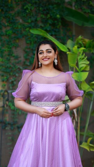Meera Anil Instagram - .
👗 @aalaadesigners
#meeraavishnu