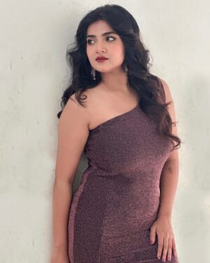 Megha Daw Instagram - Best captions will be pinned🫰🏻

📸 @priyankabanerjee.official dii

#explorepage #meghadaw #mandy
