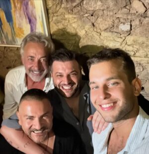 Mehmet Aslantuğ Instagram - KAPTANIN SEYİR DEFTERİ

Mühürlü Zaman Sokakları🌺❤️

@kafadergisi @candastolga @gdagistanli @canaslantug