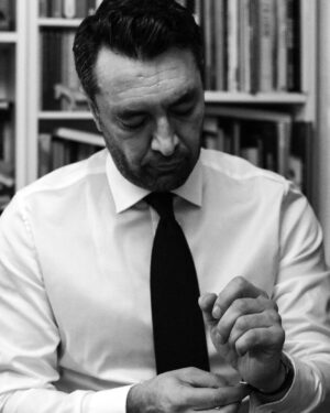 Mehmet Kurtuluş Instagram - Time to work! Calisma zamani geldi ; )  Thanks to Sergej Onopko 📷