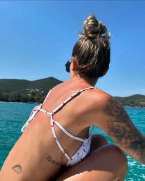Mélanie Orlenko Instagram - Memories from Corsica ☀️