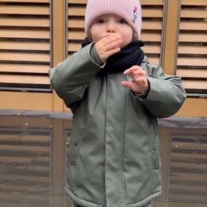 Melek Baykal Instagram - Ailemizin biriciği♥️en minnağı en değerlisi Seliniim seni ne çok seviyoruz..
Ömrün uzun ve sağlıkla geçsiin🙏başarılarla güzelliklerle keyifle geçsin🧿🙏canımın içiii,  şans yakanı hiiç bırakmasın🙏🧿yeni yaşın kutlu mutlu olsun bir taneem♥️😘Melek hala seni çook seviyooooo😘😘😘🎂🎂🎂
@selin_baykal21 ♥️