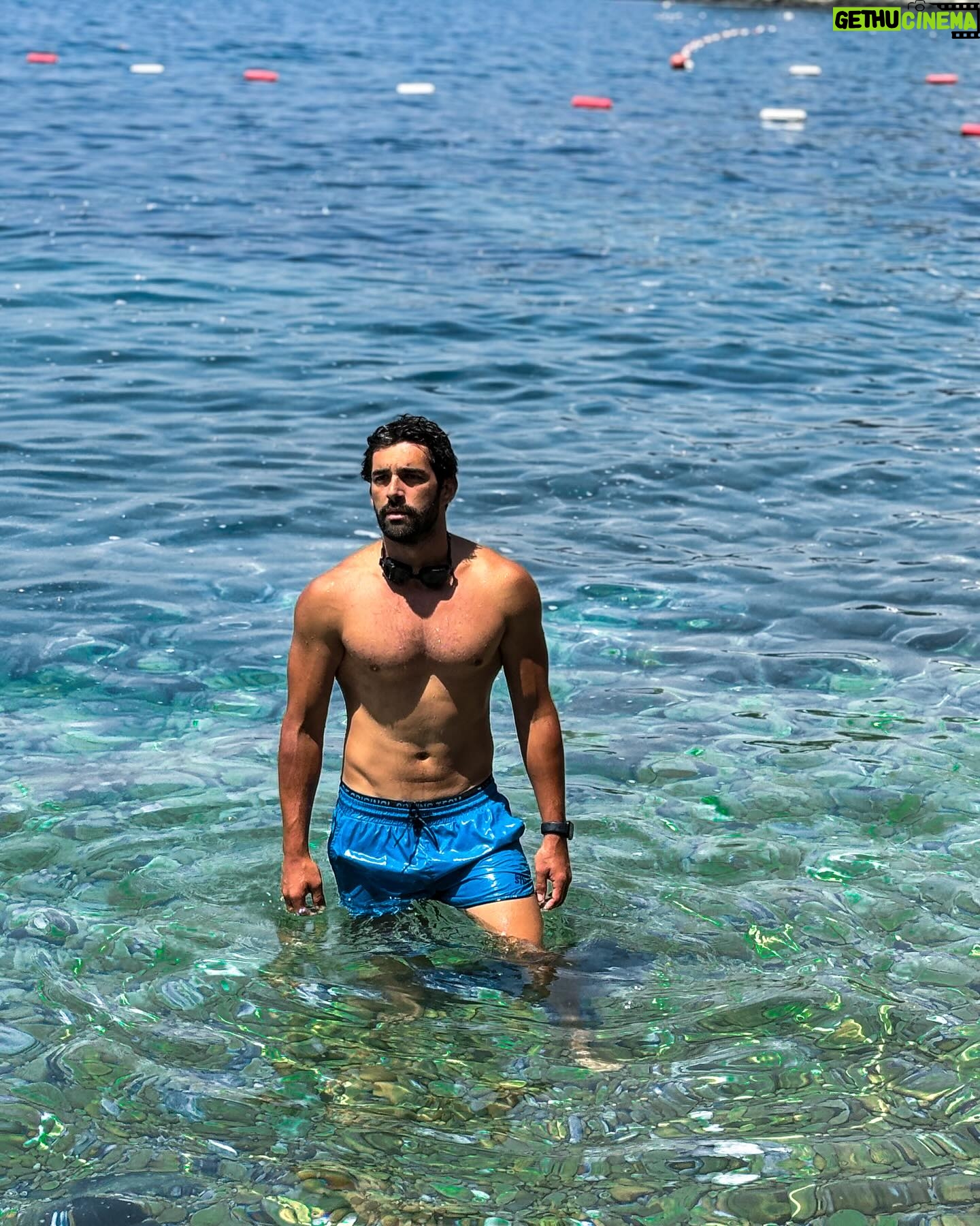Melih Özkaya - 10.2K Likes - Son kaçamaklar 😎🌊